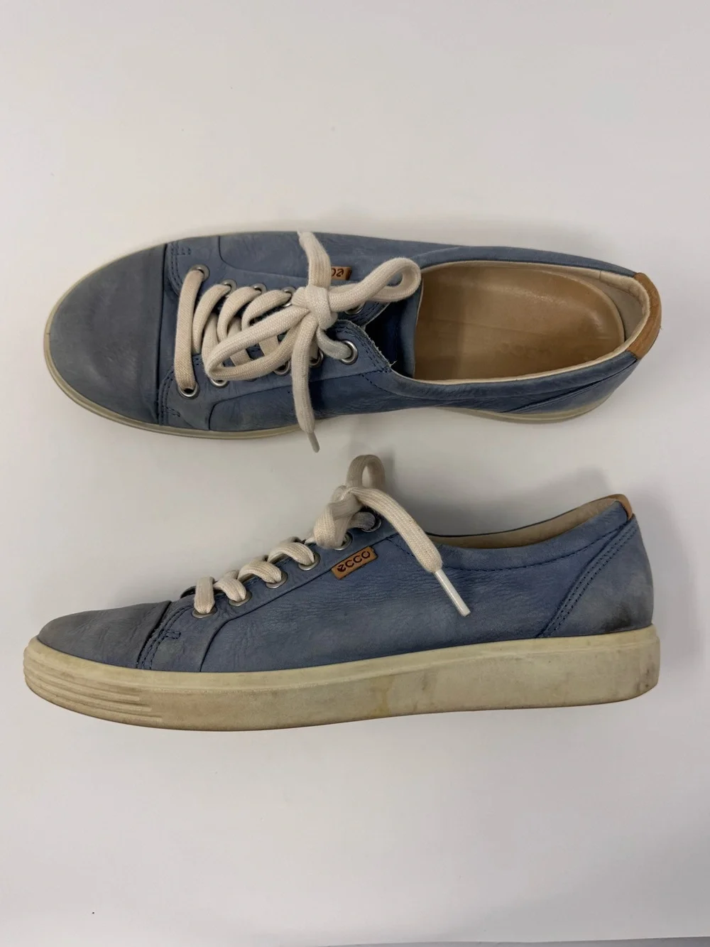 Ecco leather sneakers, size 8 (EU 39), casual comfy classic lace up shoe